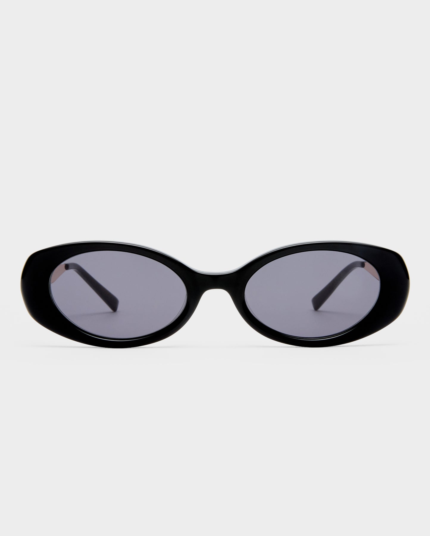The Honey Black Female Oval Sunglasses | Luv Lou