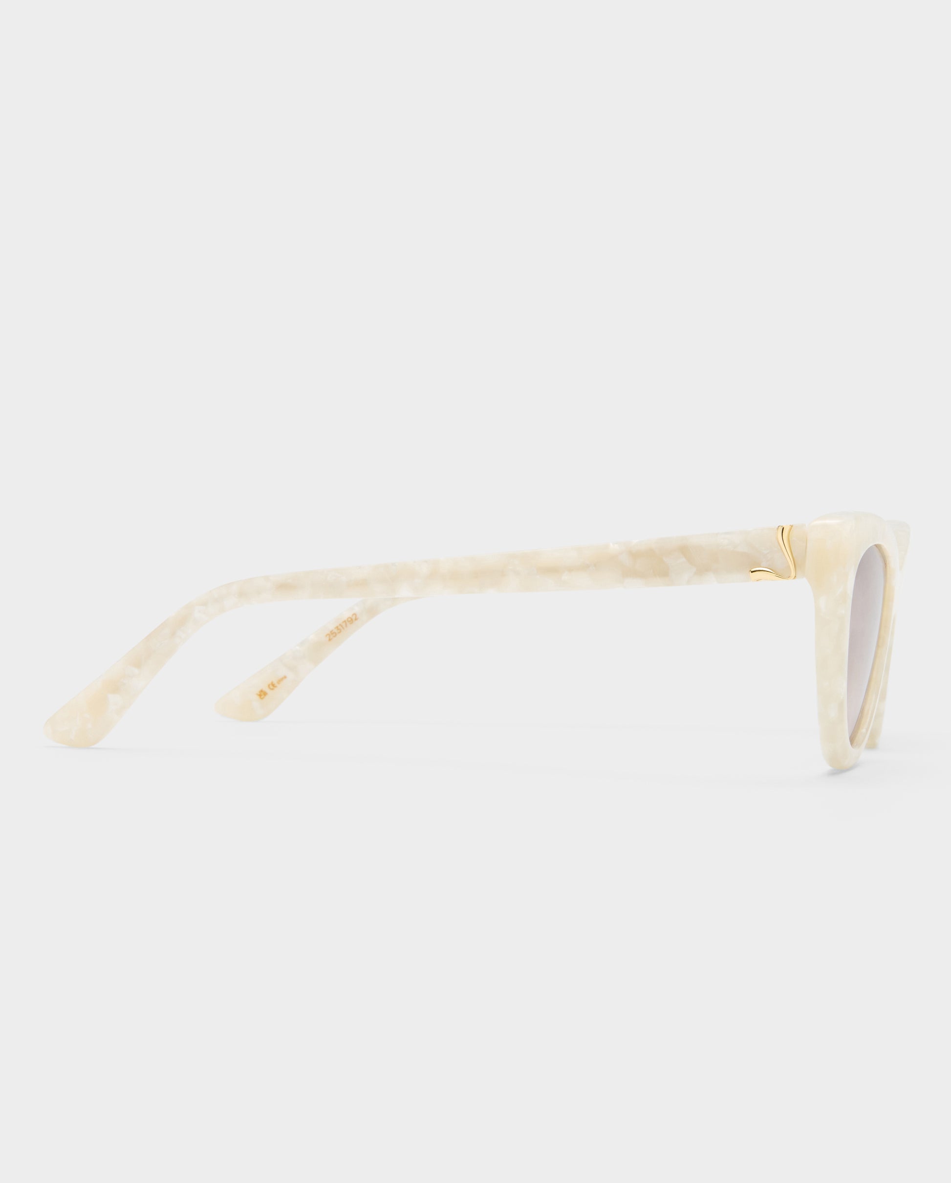 The Leui Pearl Female Cat-Eye Sunglasses | Luv Lou