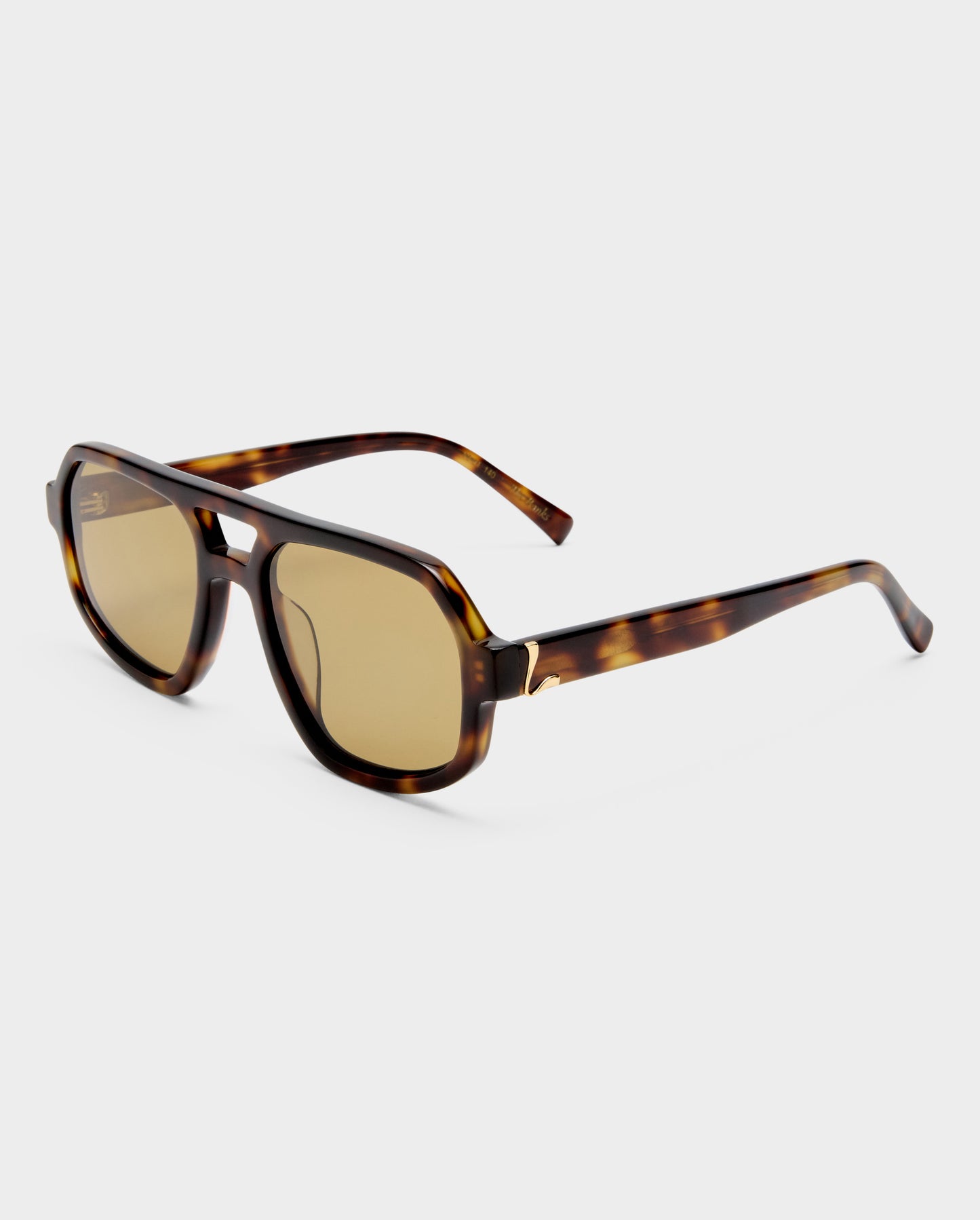The Banks Moss Tort Female Aviator Sunglasses | Luv Lou