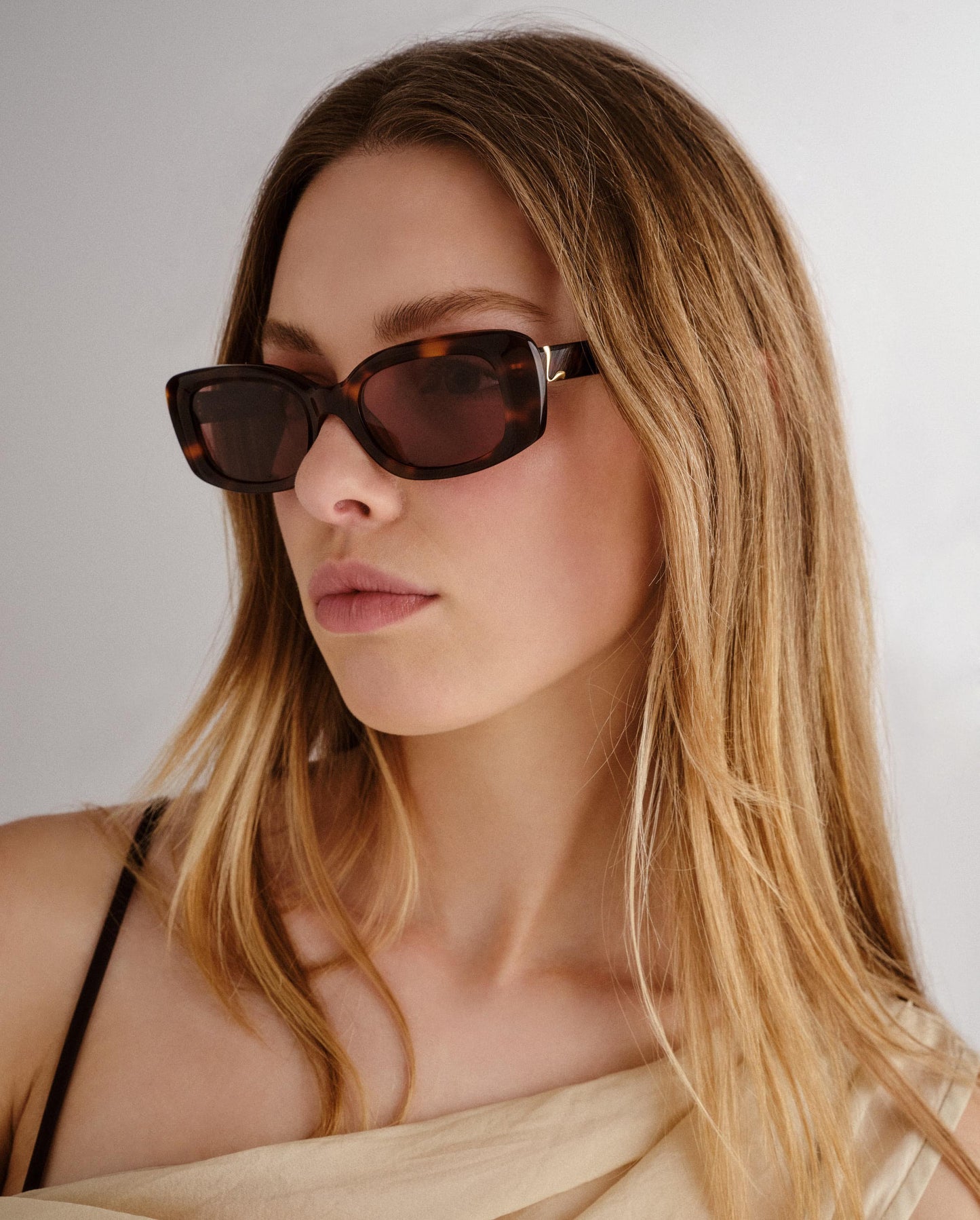 The Sienna Classic Tort Female Rectangle Sunglasses | Luv Lou