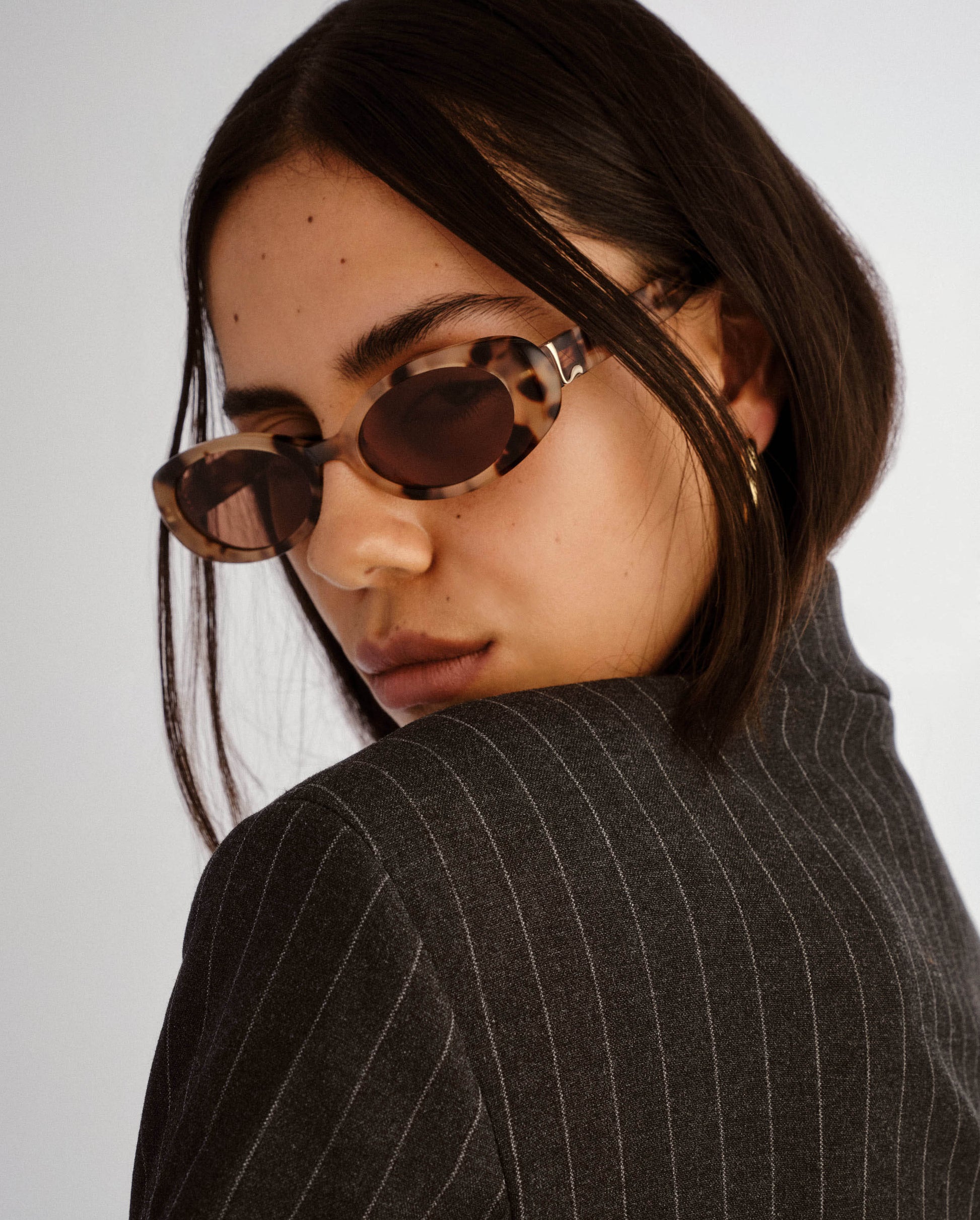The Morgan Cream Tort Female Oval Sunglasses | Luv Lou