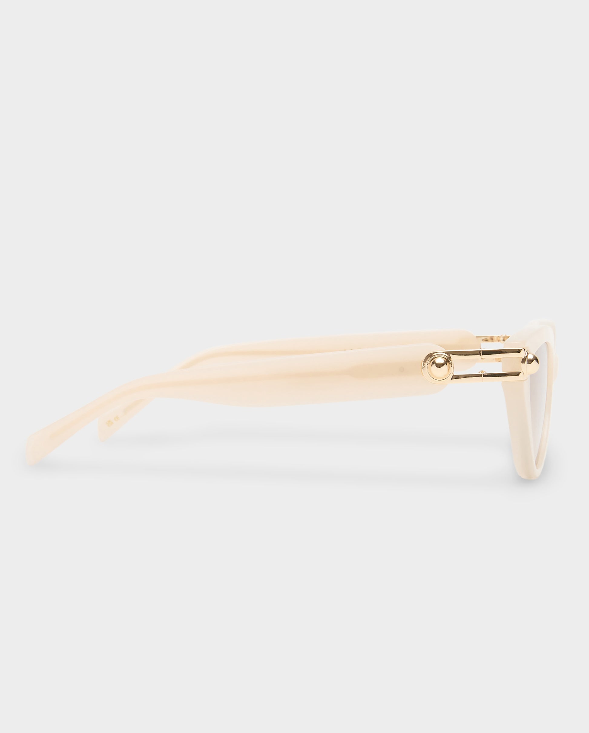 The Posie Milk Female Cat-Eye Sunglasses | Luv Lou