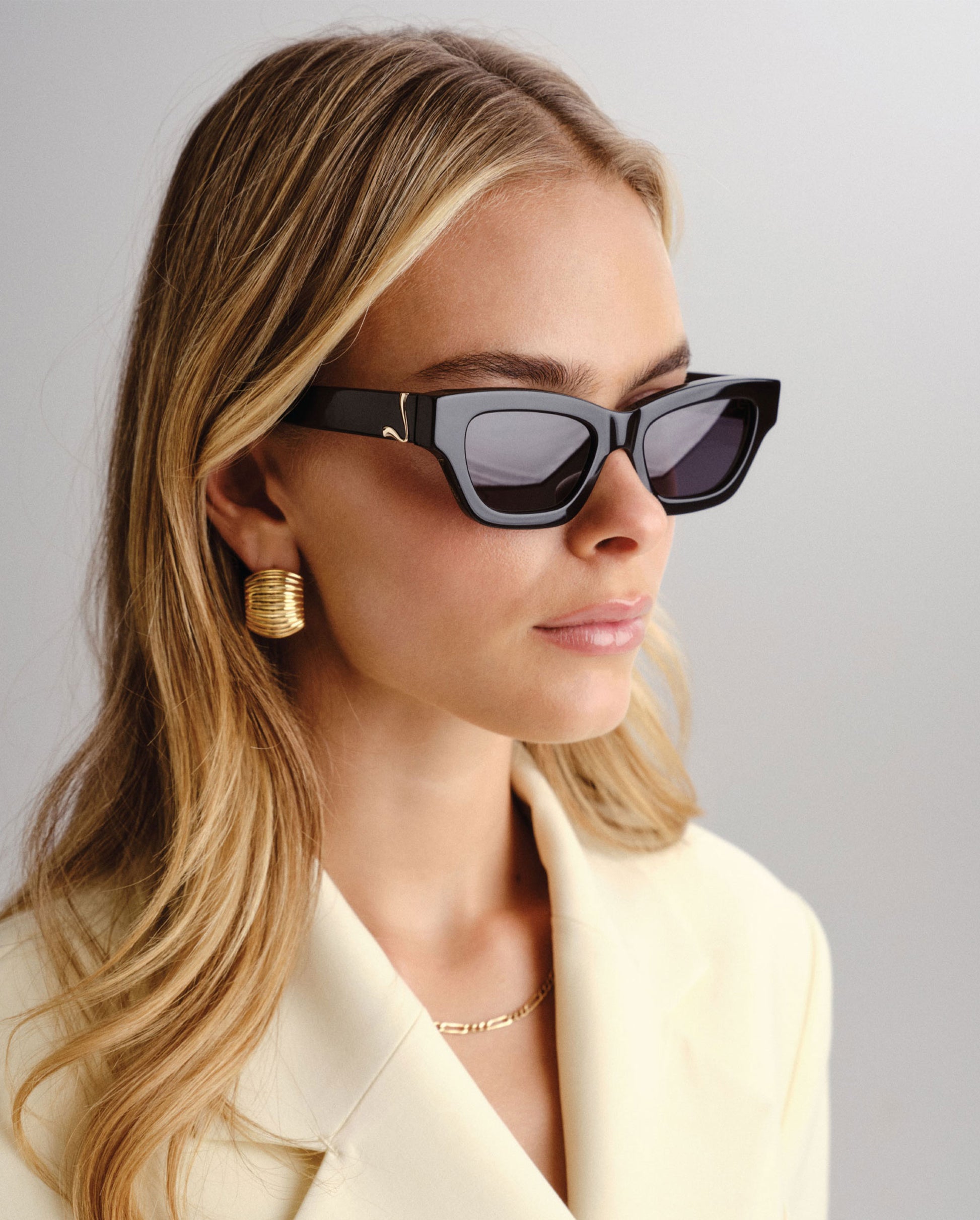 The Carmel Black Female Cat-Eye Sunglasses | Luv Lou