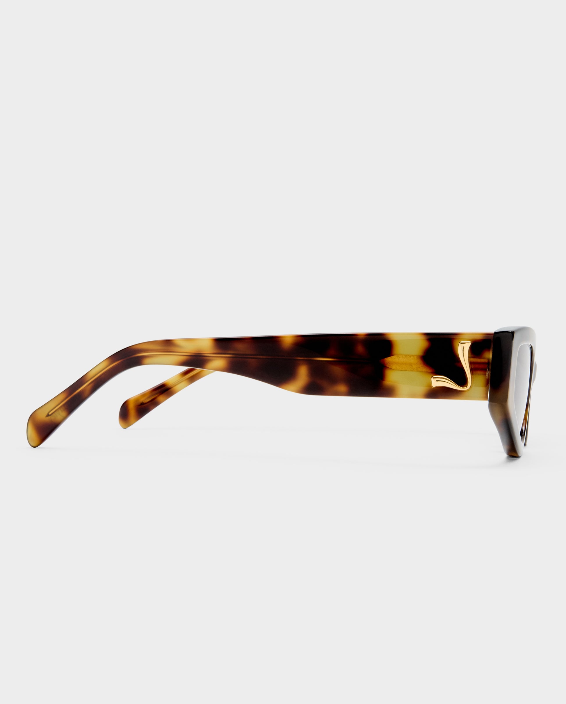 The Hayley Moss Tort Female Cat-Eye Sunglasses | Luv Lou