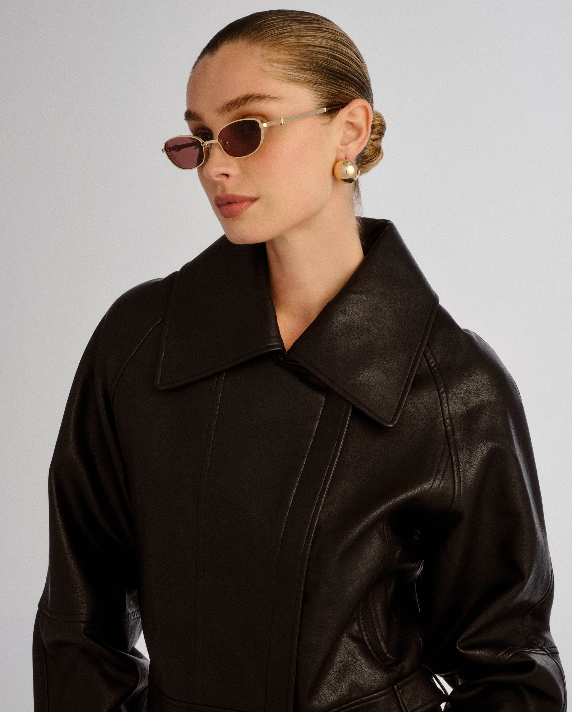 The Brooklyn Gold Female Oval Sunglasses | Luv Lou