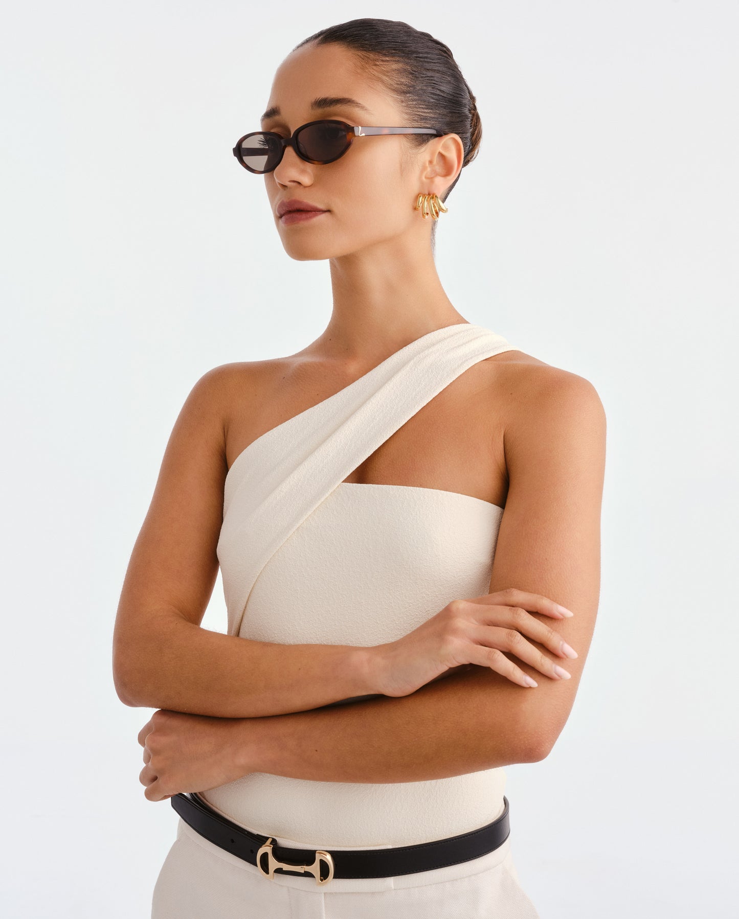 The Olive Tort Female Oval Sunglasses | Luv Lou