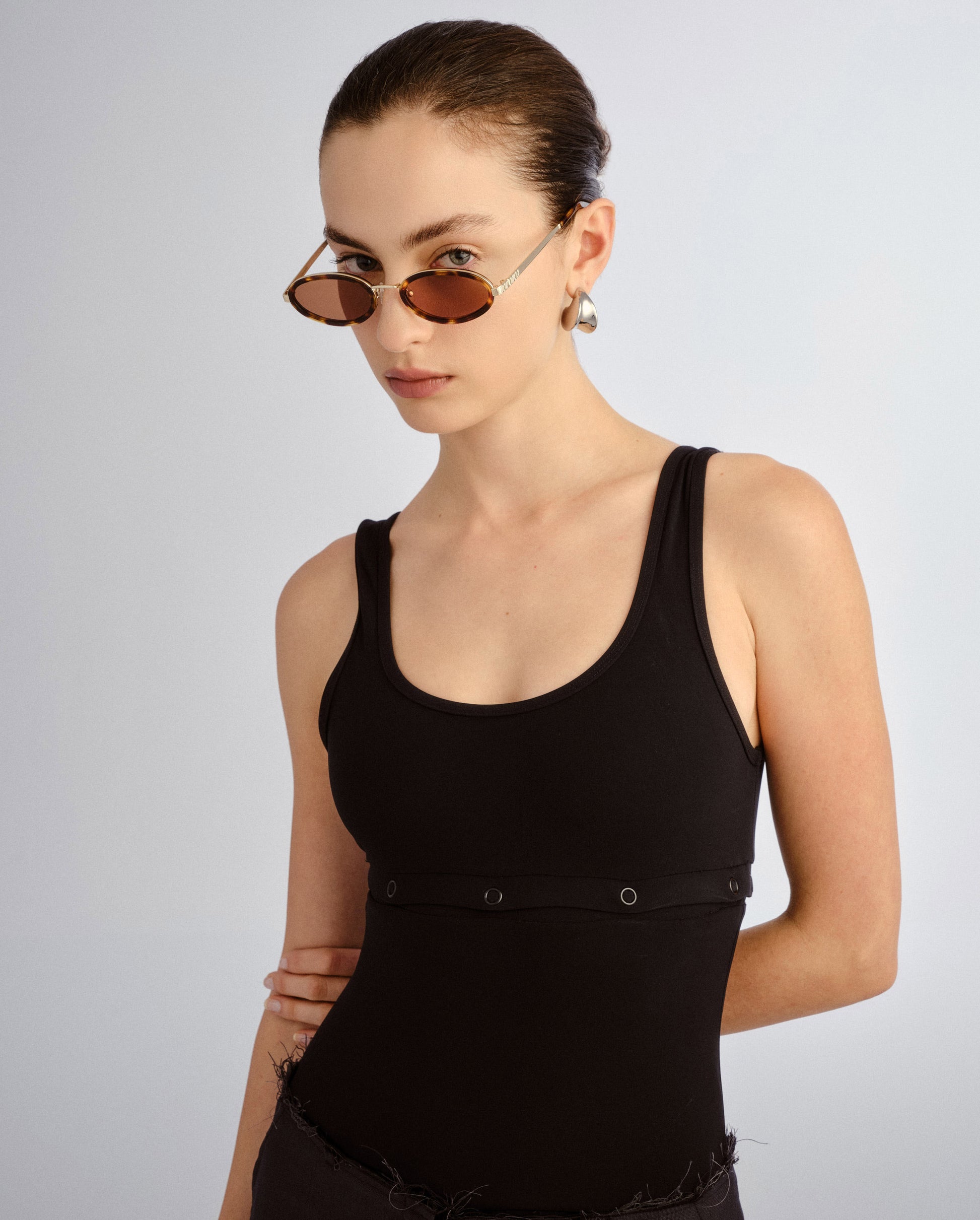 The Sage Crystal Tort Female Oval Sunglasses | Luv Lou